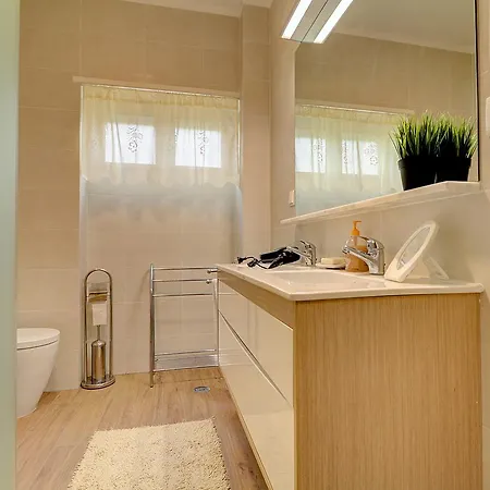 Casa De Benfica * Lisboa